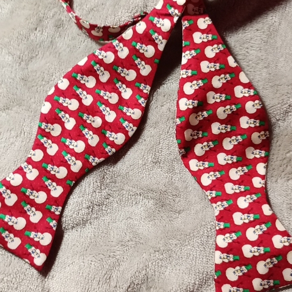 Novelty Christmas Snowman Silk Bow Tie - Picture 3 of 5